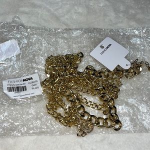 Fashion nova chain belt